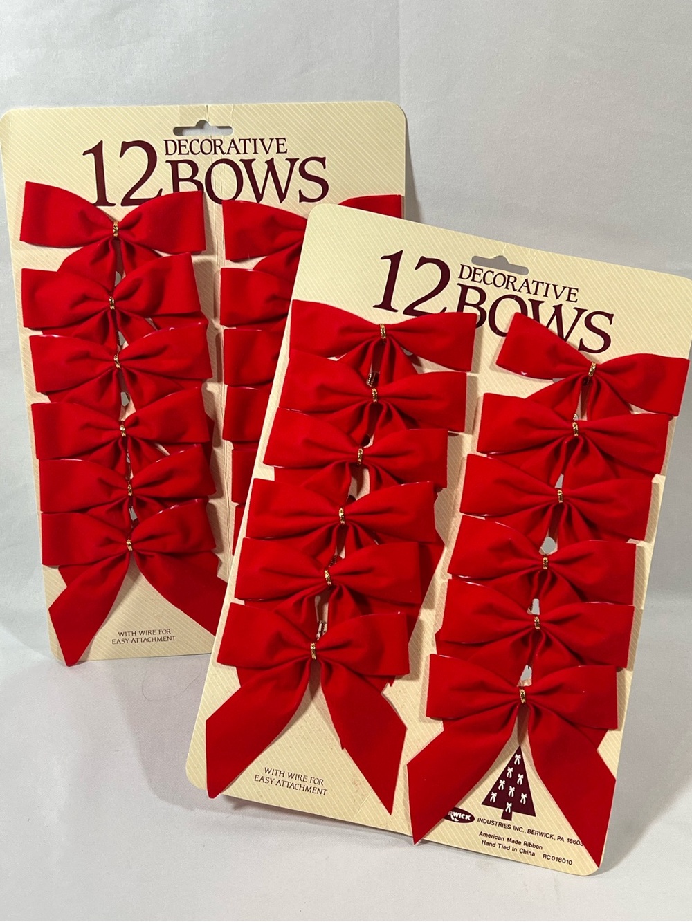 Vintage Lot of 24 Velvet Red Bows Christmas Valentine’s Berwick Gold Wire Ties